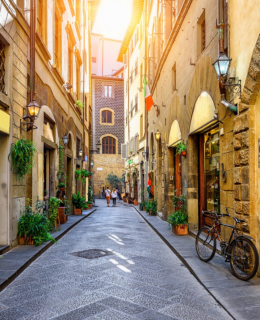 Дверь Узкая улочка во Флоренции Тоскана Италия D_1069236374 превью слайда 2