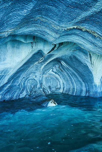 Дверь Мраморные пещеры Патагонии Чили D_1031762290 слайд 2